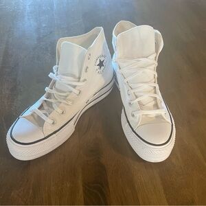 Converse White High-Top hi lift